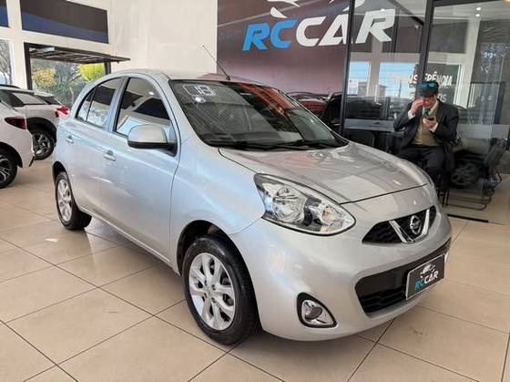 NISSAN MARCH 1.6 SV 16V FLEX 4P XTRONIC NISSAN MARCH 1.6 SV 16V FLEX 4P XTRONIC